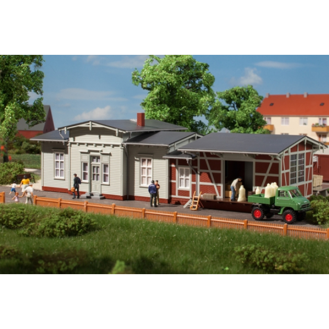 Auhagen H0 11448 Bahnhof Deinste