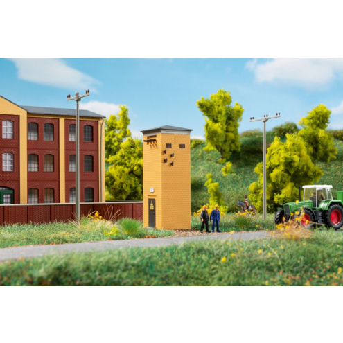 Auhagen N 14489 Transformatorenhäuschen mit Betonmasten