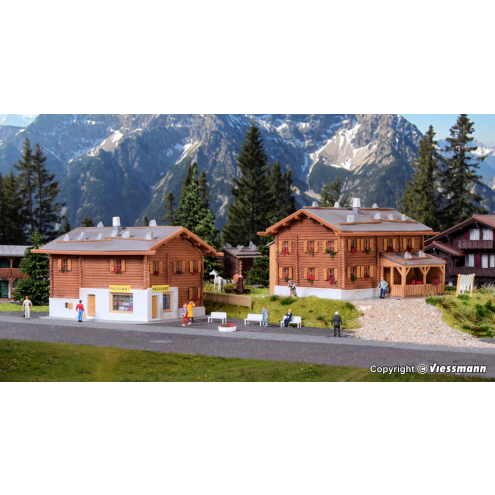 Kibri N 37030 Ländliche Häuser Sertig, 2 Stück