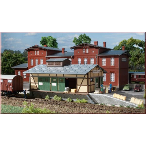 Auhagen H0 11351 Güterschuppen