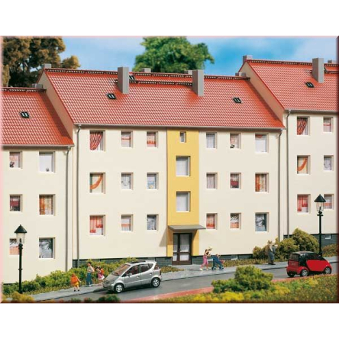 Auhagen H0 11402 Mehrfamilienhaus