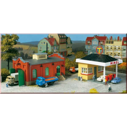 Auhagen H0 / TT 12227 Tankstelle + Kfz-Werkstatt