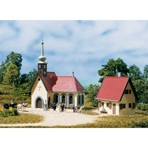 Auhagen N 14461 Dorfkirche mit Pfarrhaus