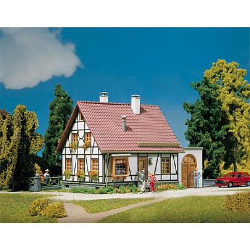 Faller H0 130215 Fachwerkhaus mit Garage