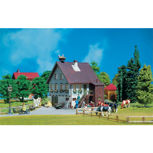 Faller H0 130280 Haus mit Storchennest