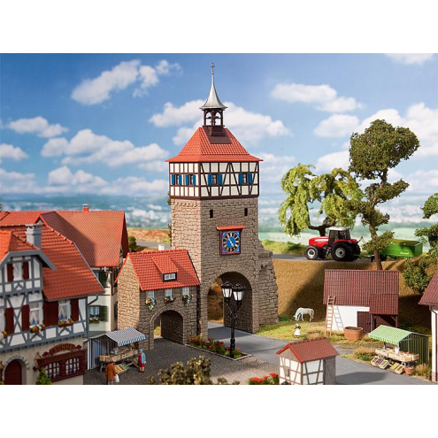 Faller H0 130406 Stadttor mit Torhaus