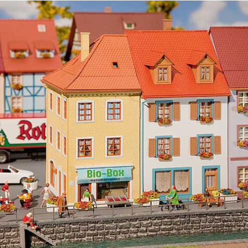 Faller H0 130496 2 Kleinstadthäuser