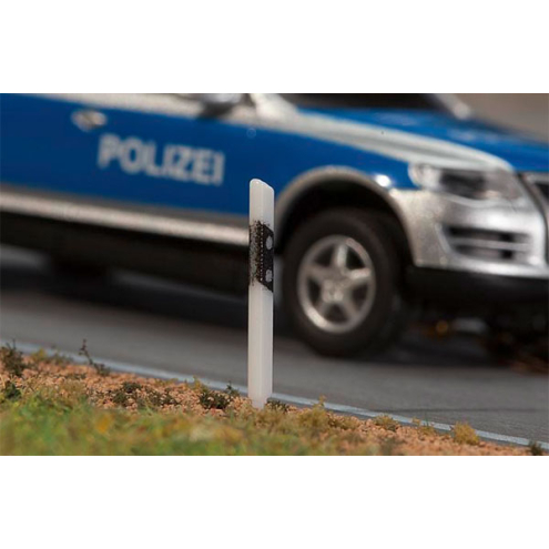 Faller H0 180931 32 Begrenzungspfähle
