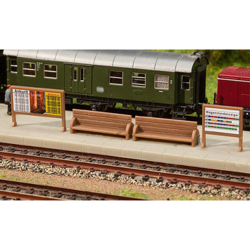 Faller N 272904 Bahnsteigbänke, Werbetafeln