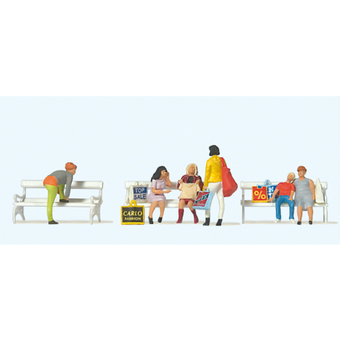 Preiser H0 10738 Einkaufende auf der Parkbank