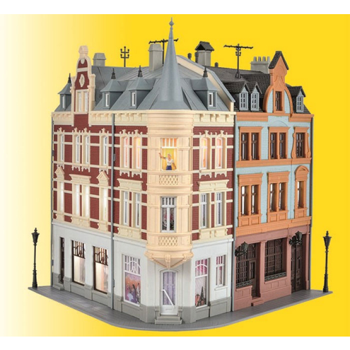 Kibri H0 38295 Stadthaus mit Figur und Hausbeleuchtungs-Startset