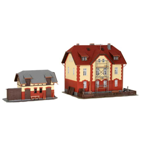 Kibri H0 39315 Eisenbahner Wohnhaus mit Nebengebäude