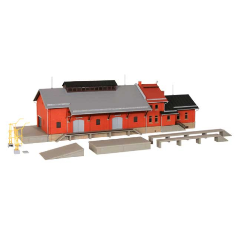 Kibri H0 39462 Güterhalle mit Lademaß und Freiladerampe
